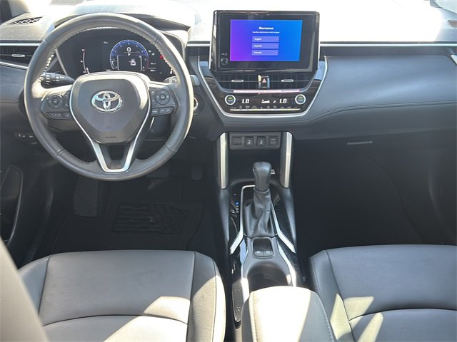 Used 2023 Toyota Corolla Cross XLE w/ Convenience Package image 17