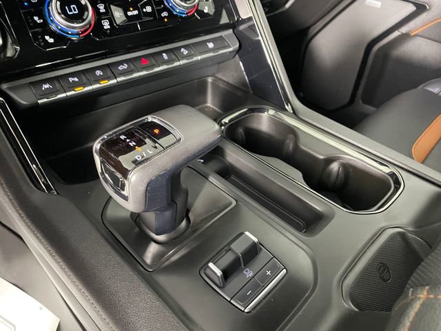 Certified 2022 GMC Sierra 1500 AT4 w/ AT4 Premium Package AWD/4WD image 9