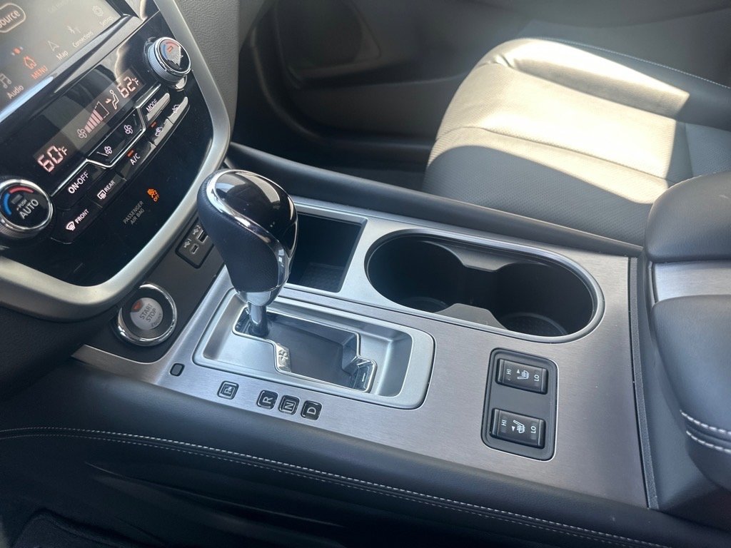 Used 2024 Nissan Murano SL image 11