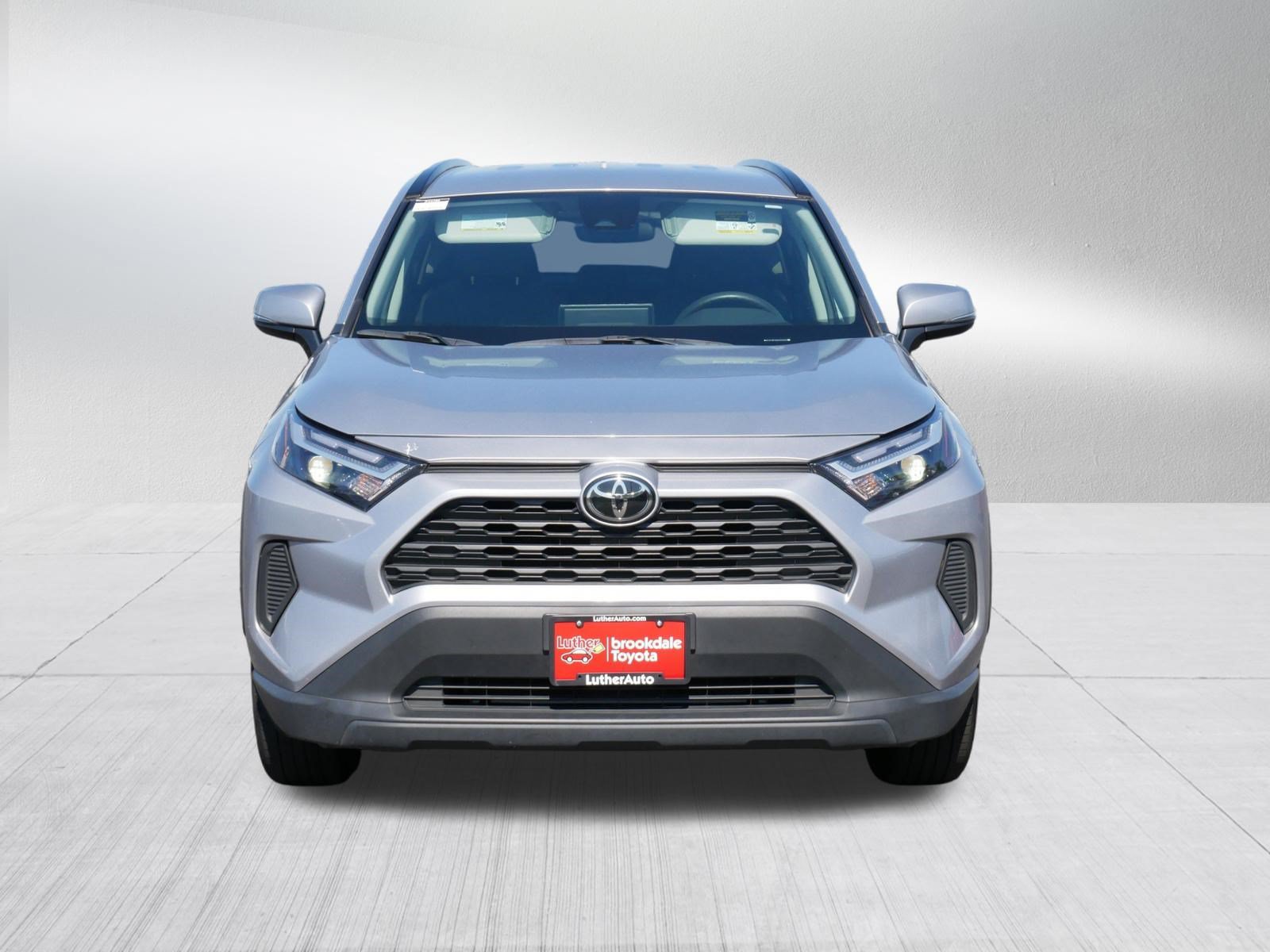 Certified 2025 Toyota RAV4 XLE AWD/4WD image 2