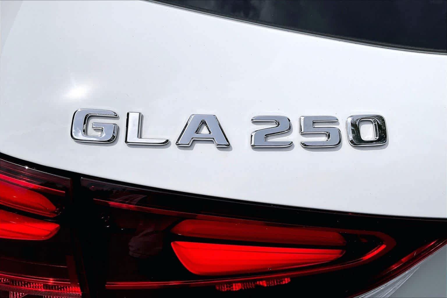 Used 2024 Mercedes-Benz GLA 250 image 10