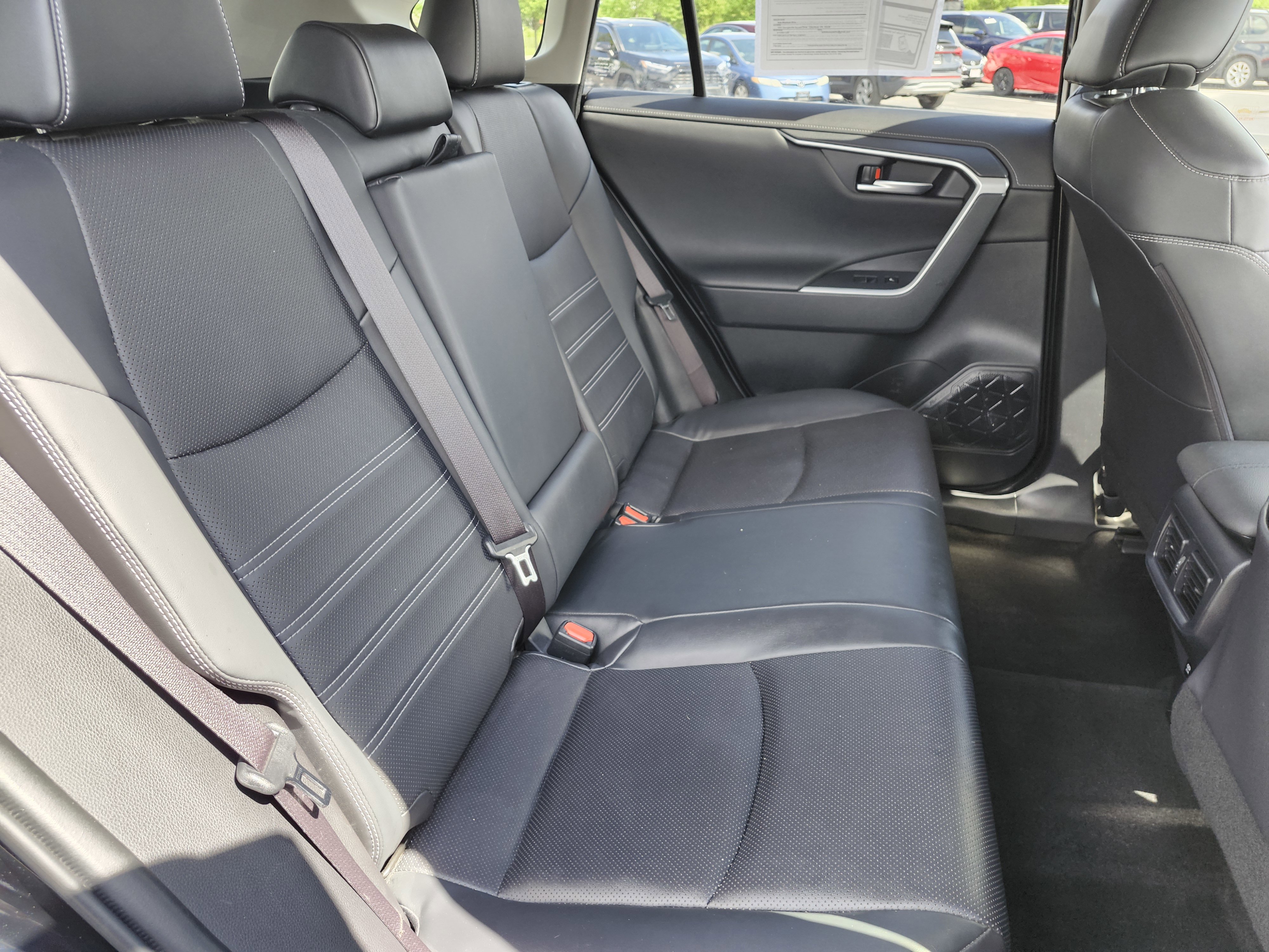 Used 2019 Toyota RAV4 Limited w/ Cold Weather Package AWD/4WD image 23