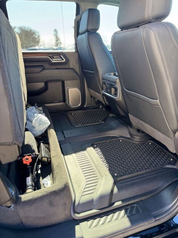 Used 2025 GMC Sierra 3500 Denali image 30