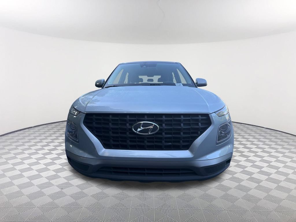 Used 2021 Hyundai Venue SE FWD image 2