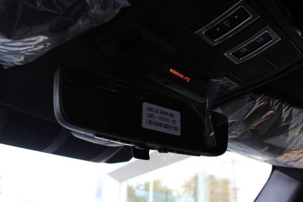 New 2026 Land Rover Defender 110 X-Dynamic SE AWD/4WD image 20