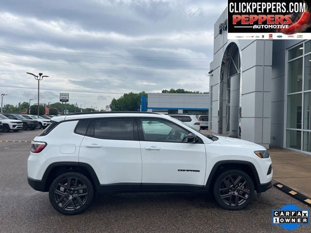 Used 2026 Jeep Compass Latitude AWD/4WD image 7