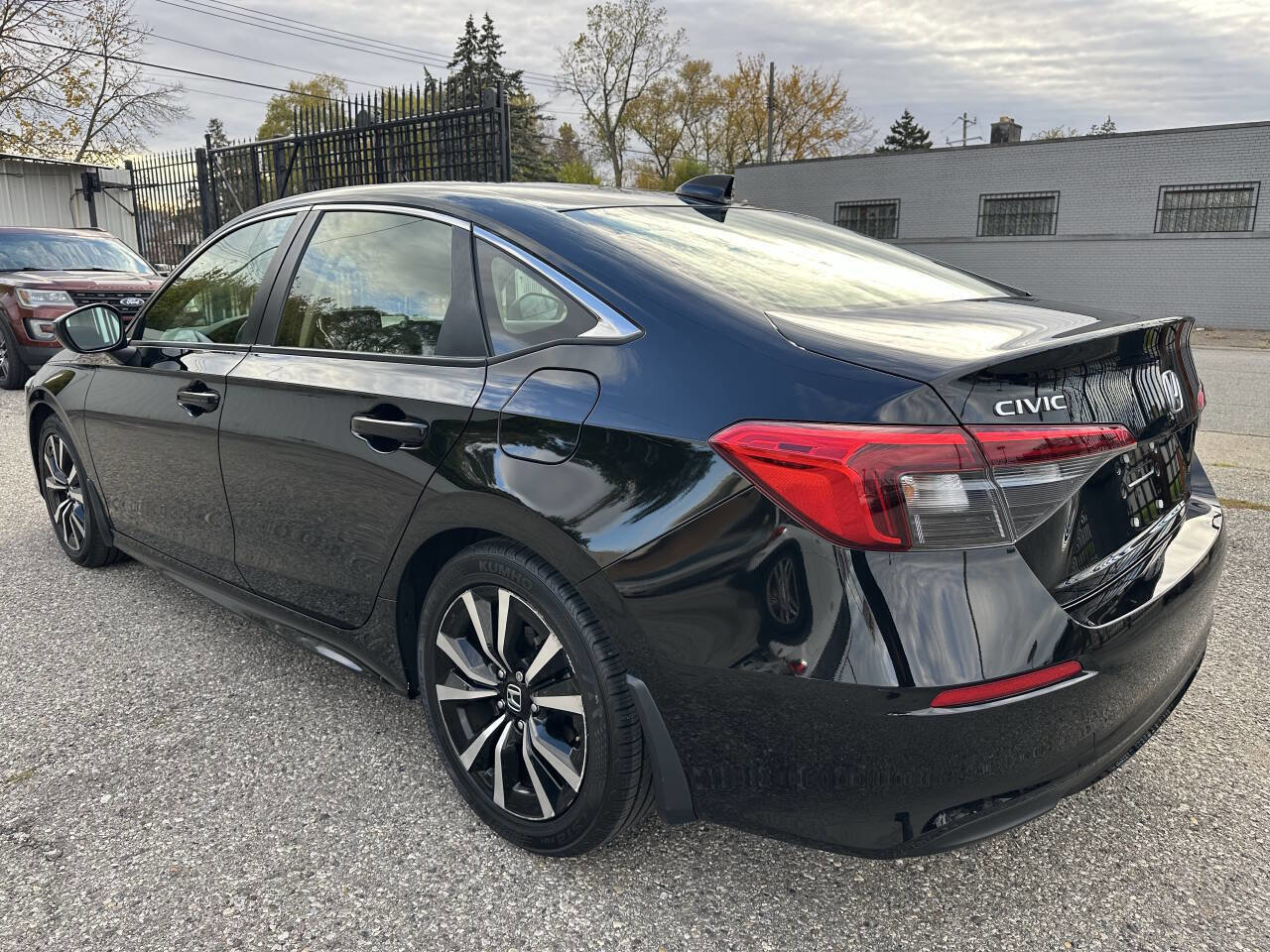 Used 2022 Honda Civic EX image 5