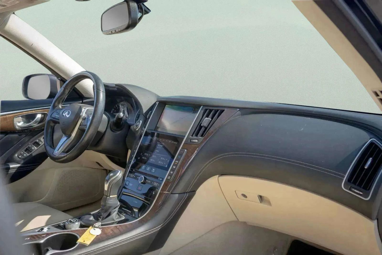 Used 2019 INFINITI Q50 Luxe w/ Essential Package (3.0T Luxe) image 8