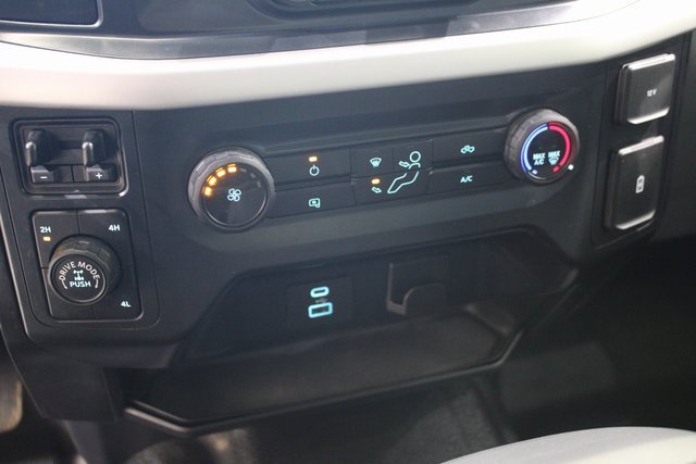 Used 2022 Ford F150 XL w/ Trailer Tow Package image 13