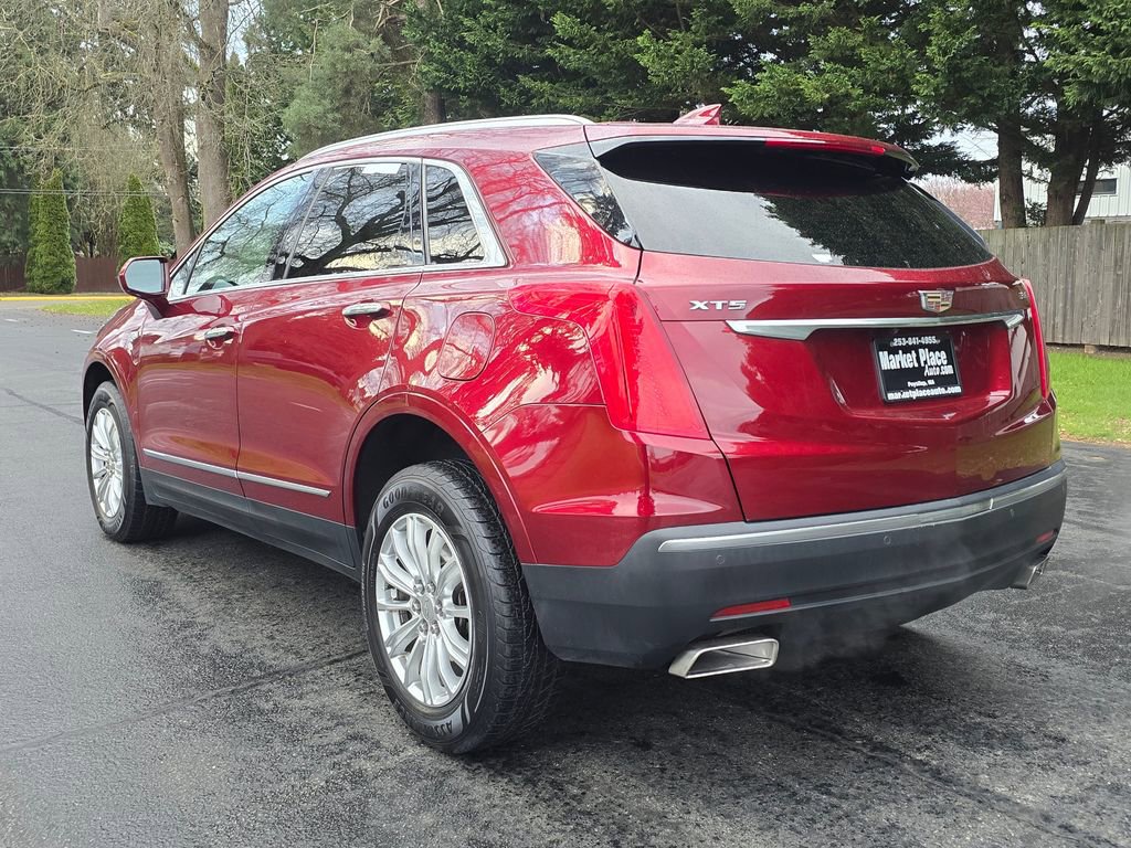 Used 2018 Cadillac XT5 FWD image 4