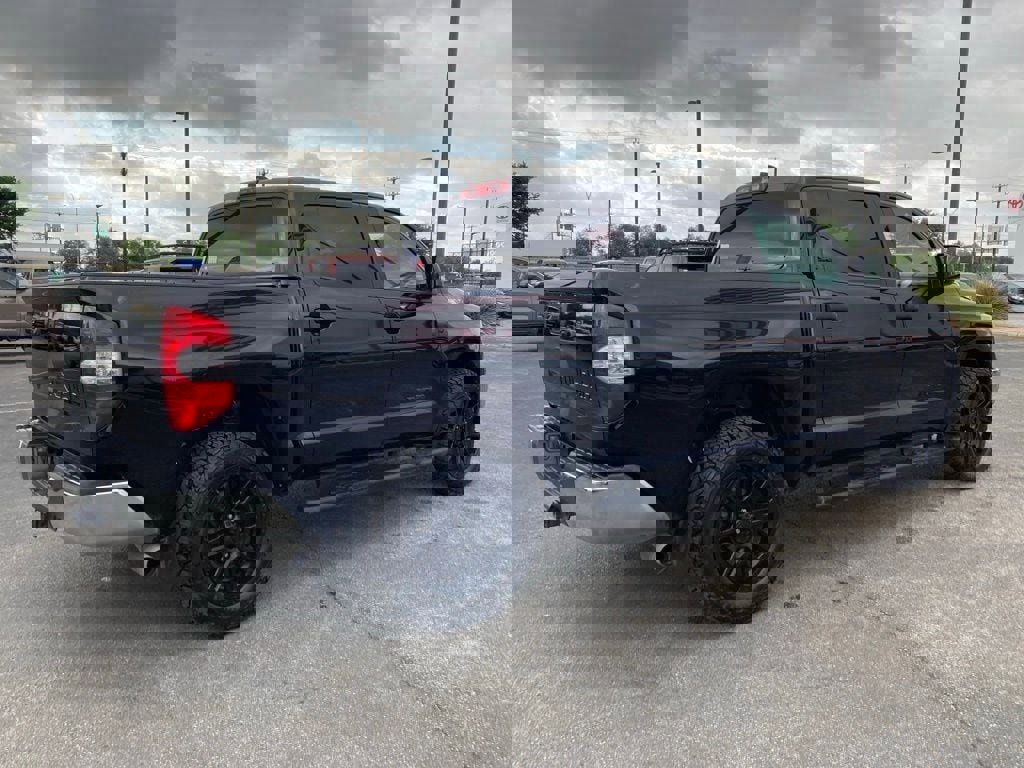 Used 2020 Toyota Tundra SR5 w/ SR5 Upgrade Package image 6