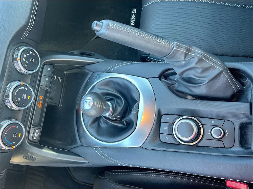 Used 2024 MAZDA MX-5 Miata RF Grand Touring image 17