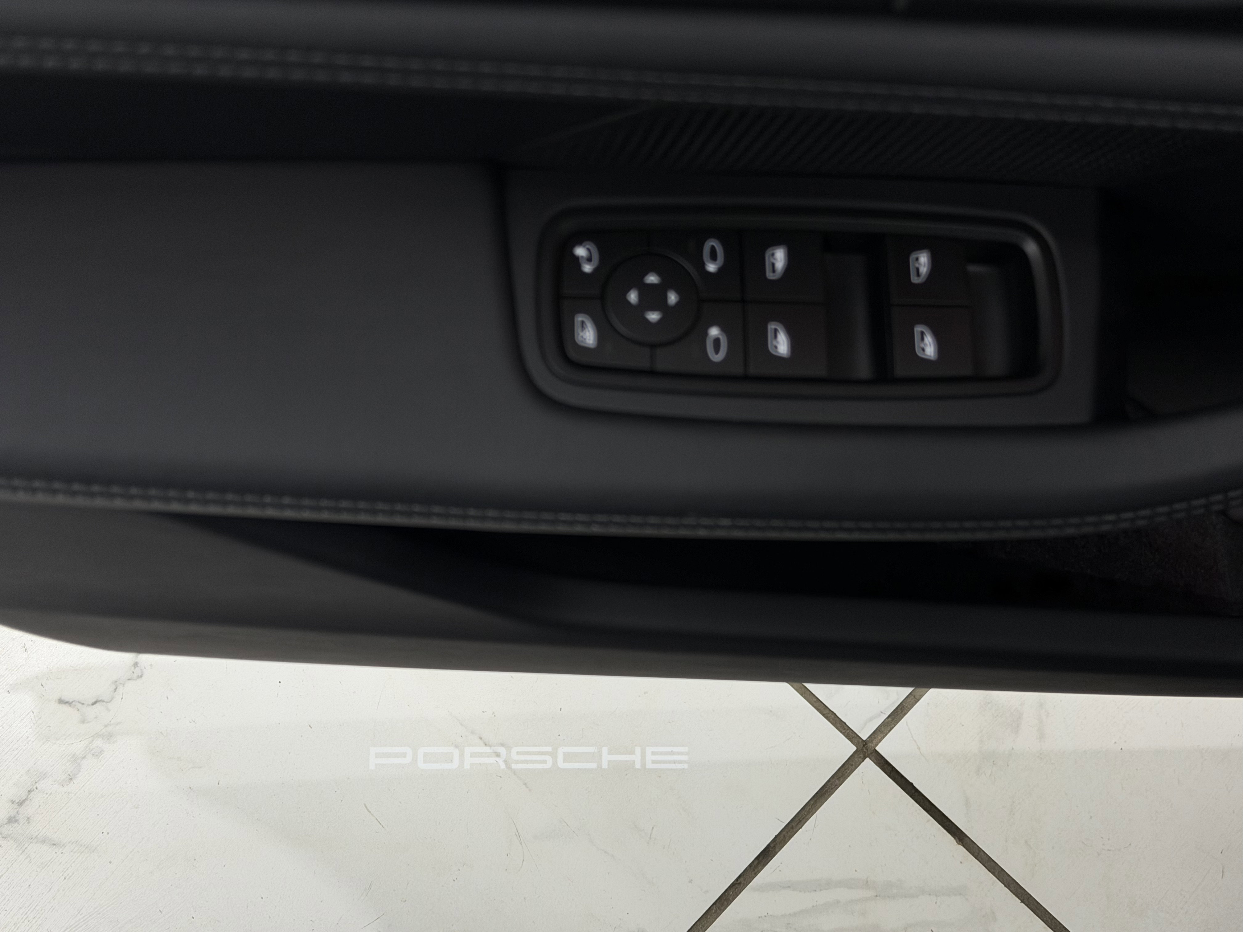 New 2026 Porsche Taycan GTS image 27