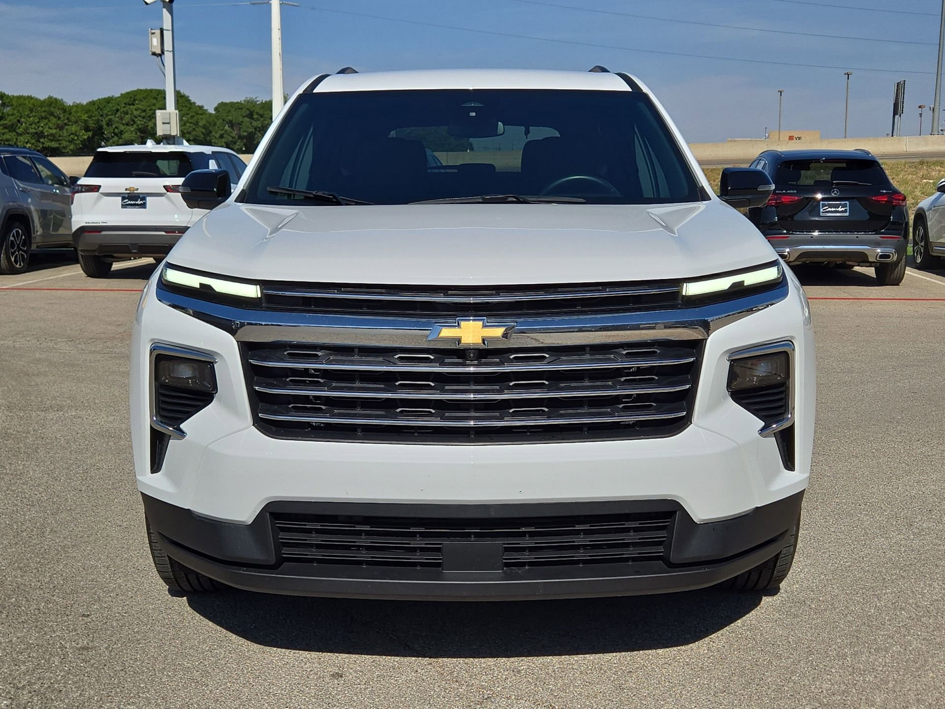 Used 2024 Chevrolet Traverse LT AWD/4WD image 10
