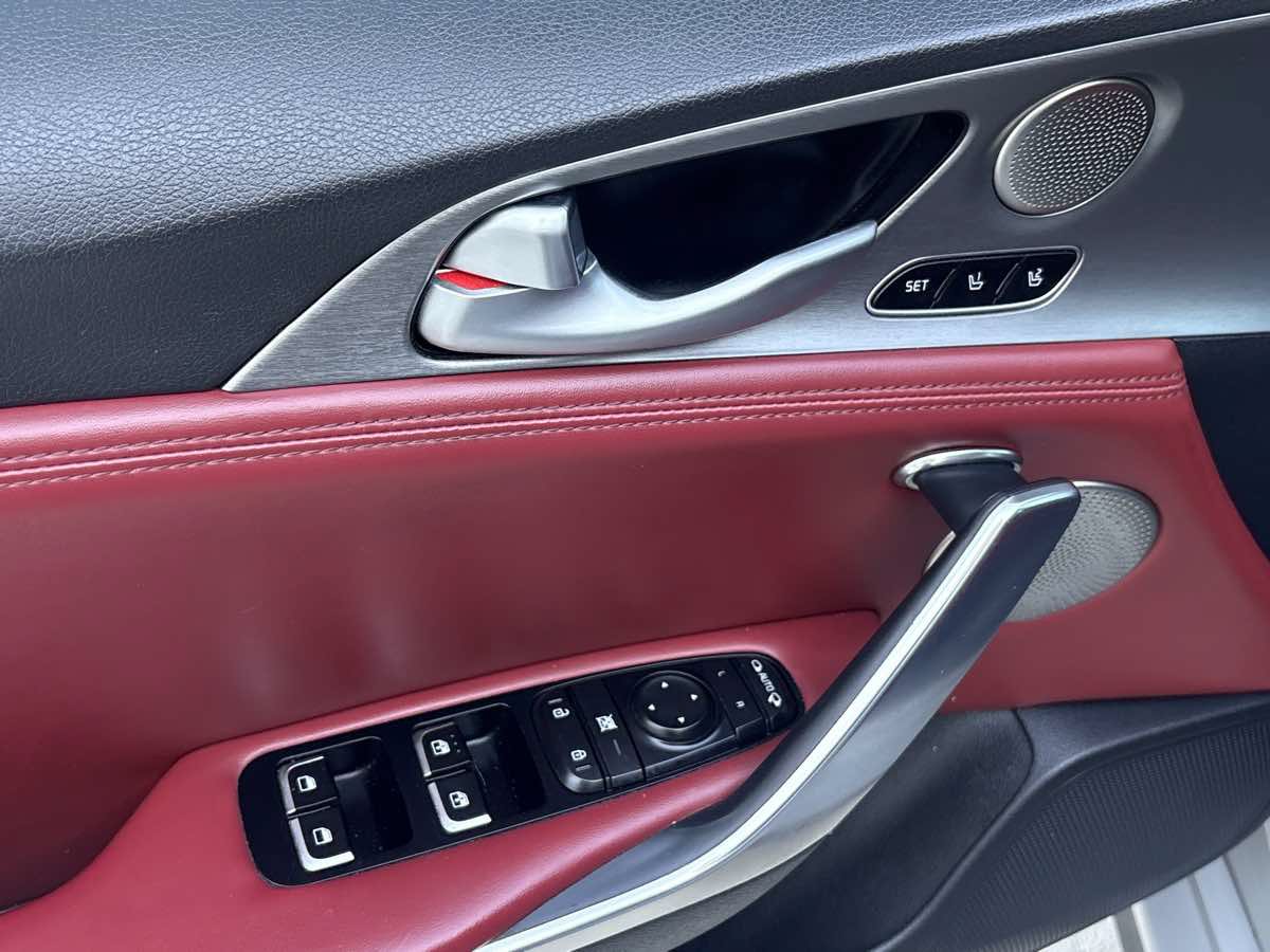 Used 2021 Kia Stinger GT2 RWD image 22