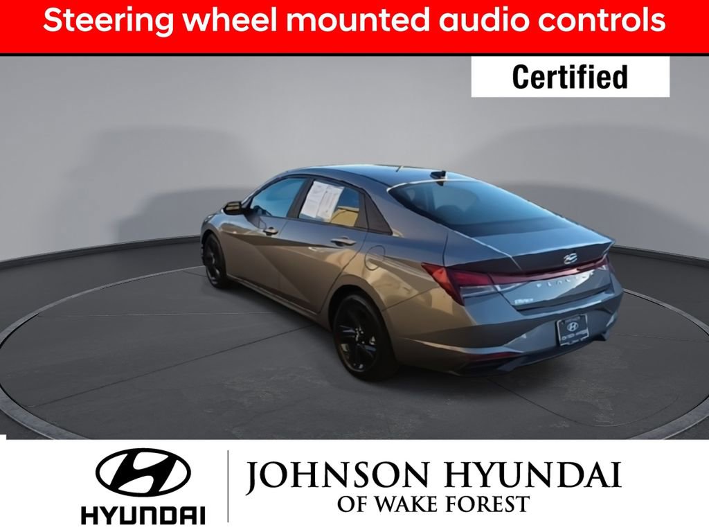 Certified 2023 Hyundai Elantra SEL w/ Preferred Accessory Package image 7