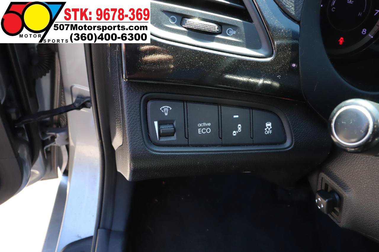 Used 2015 Hyundai Azera Limited FWD image 13
