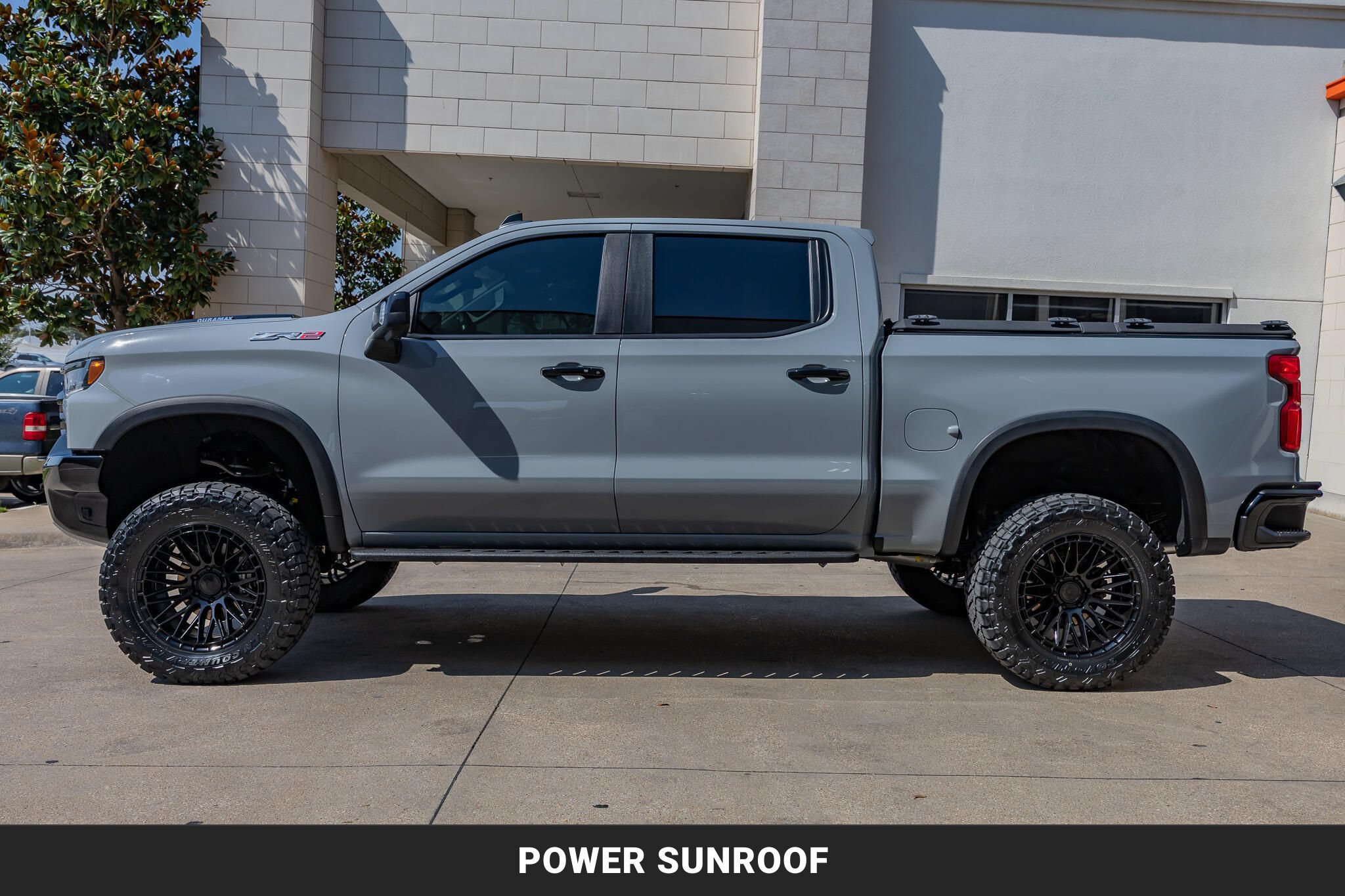 Used 2025 Chevrolet Silverado 1500 ZR2 w/ Technology Package AWD/4WD image 6