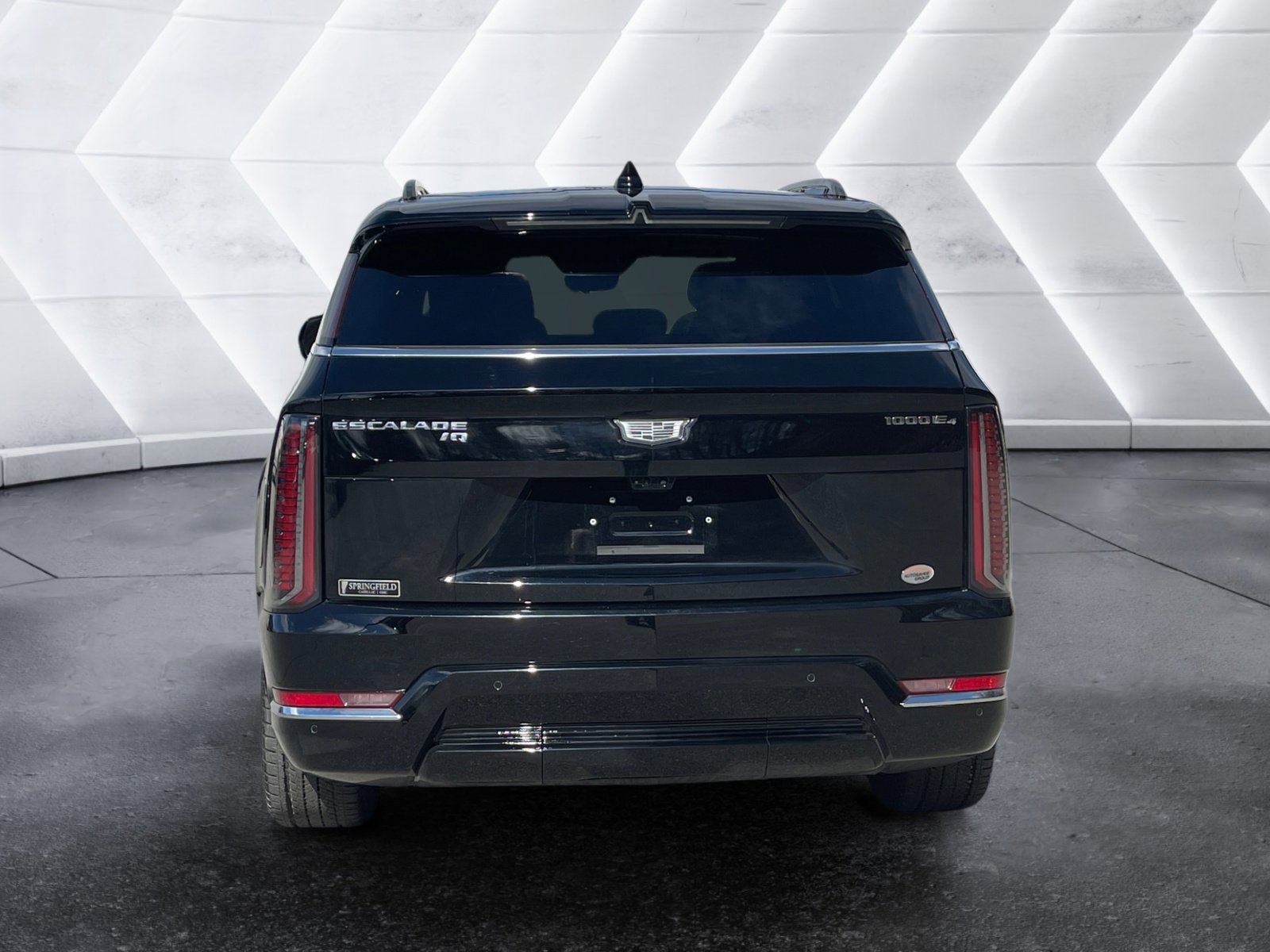 Used 2025 Cadillac Escalade IQ Luxury 2 w/ LPO, Etrunk Organizer Package AWD/4WD image 5