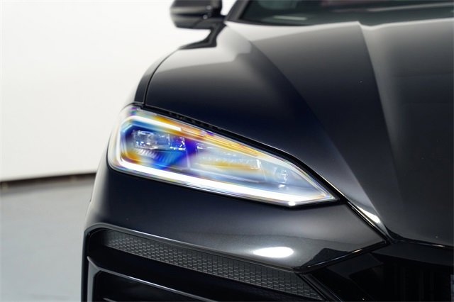 Used 2025 Lamborghini Urus SE image 28