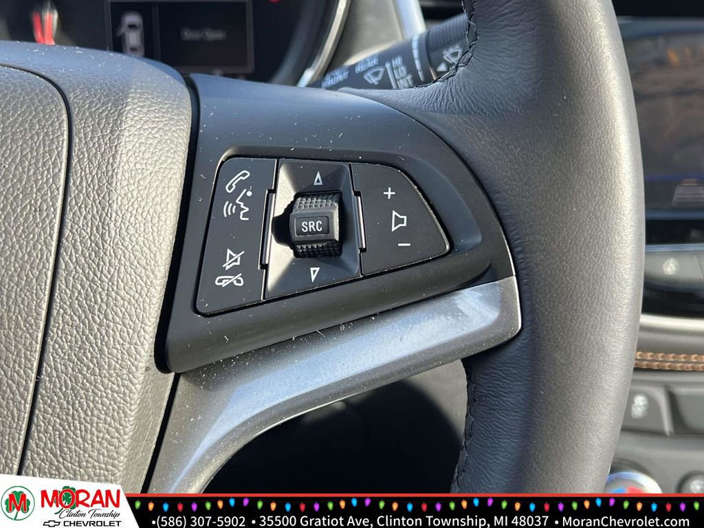 Certified 2022 Chevrolet Trax LT w/ Driver Confidence Package image 23