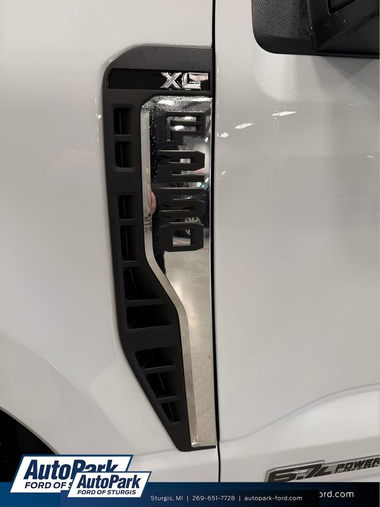 New 2026 Ford F250 XL AWD/4WD image 13