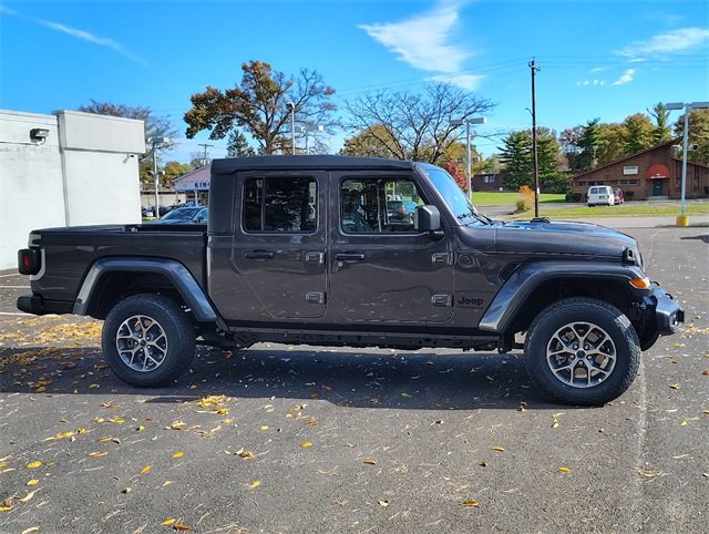 New 2026 Jeep Gladiator Sport image 6