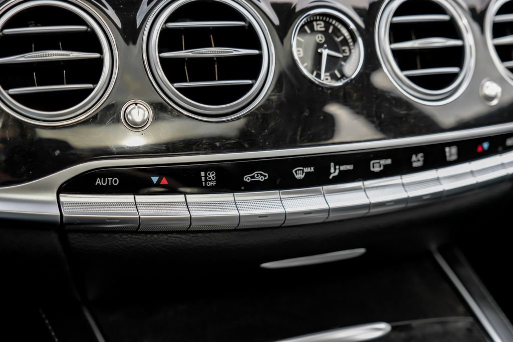 Used 2019 Mercedes-Benz S 560 4MATIC Sedan image 40