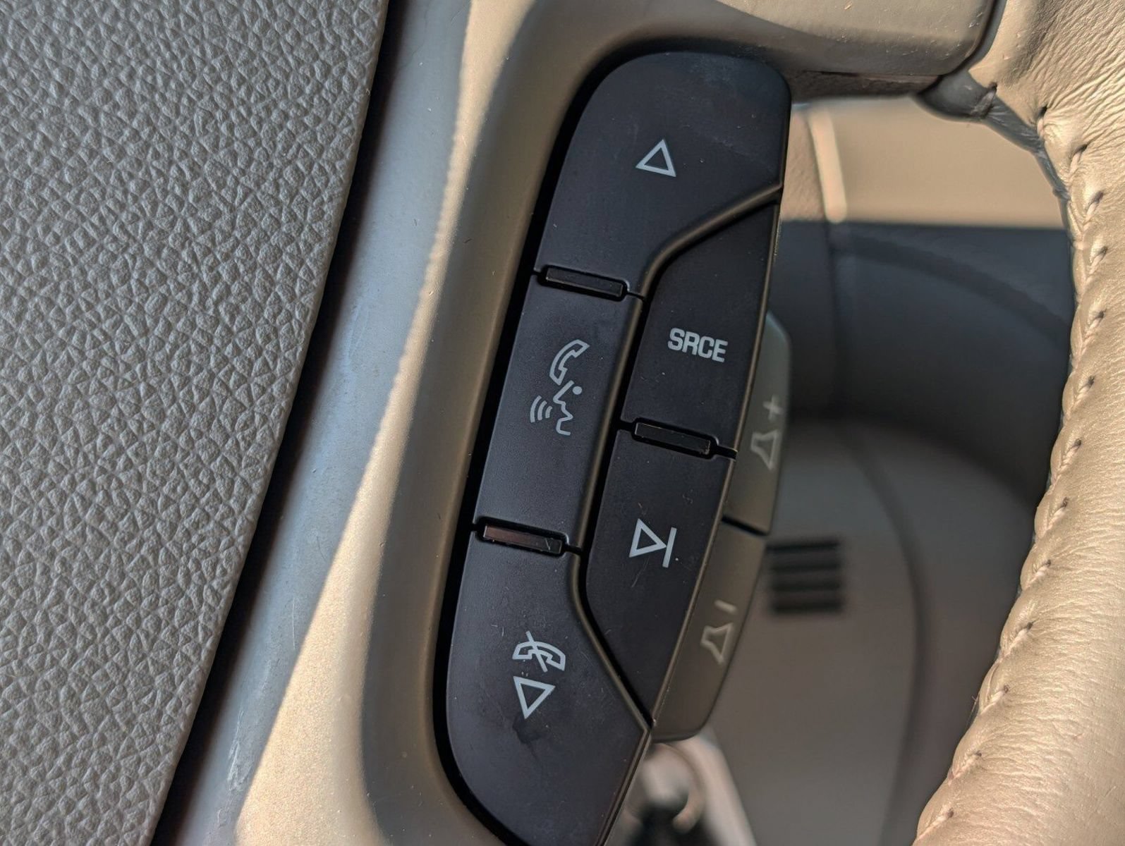 Used 2016 Buick Enclave Leather FWD image 28