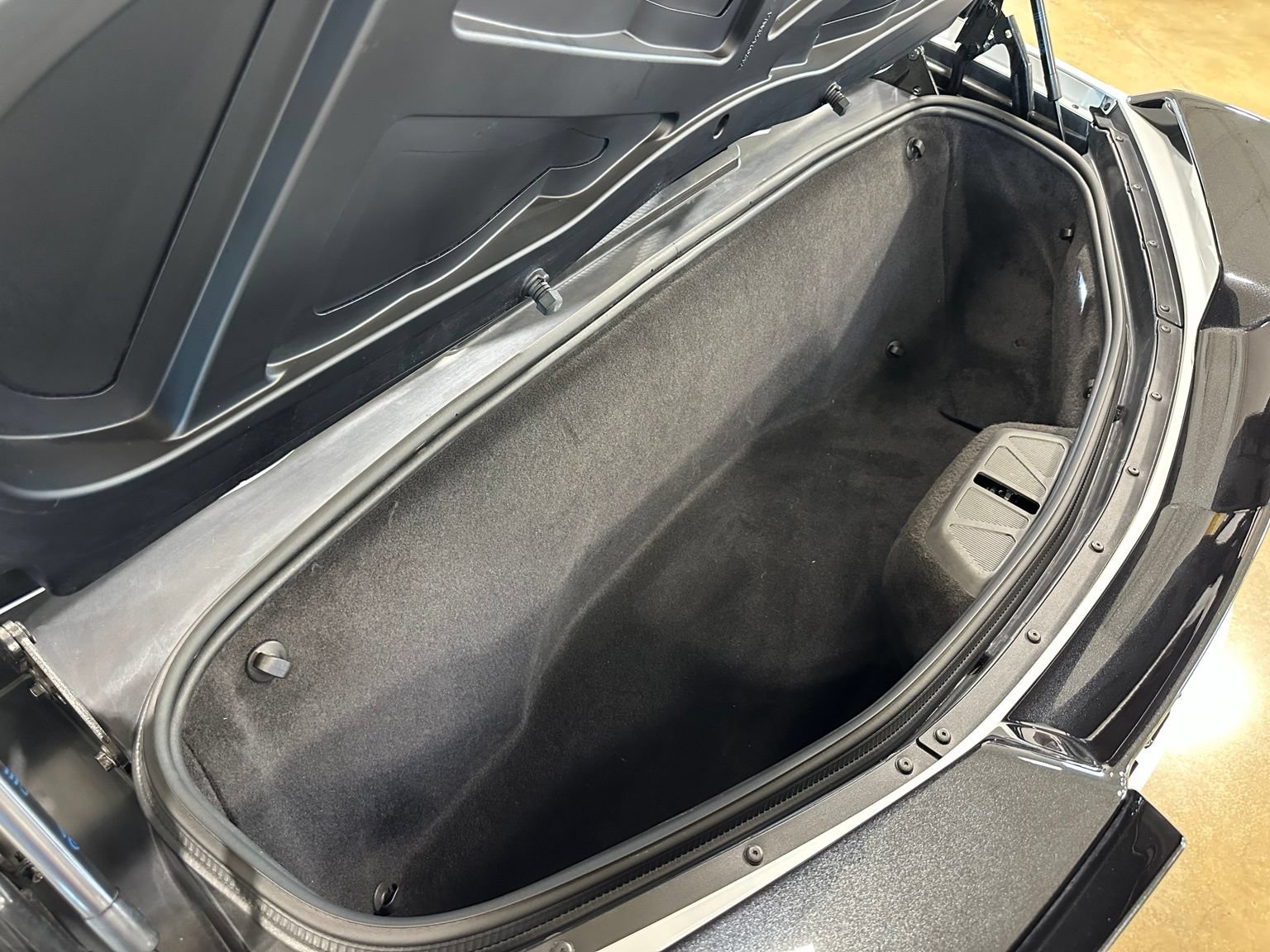 Used 2023 Chevrolet Corvette Stingray Premium Conv w/ Z51 Performance Package RWD image 49