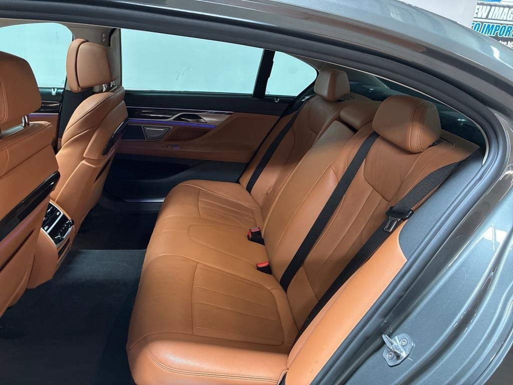 Used 2019 BMW 740i w/ Executive Package RWD image 23