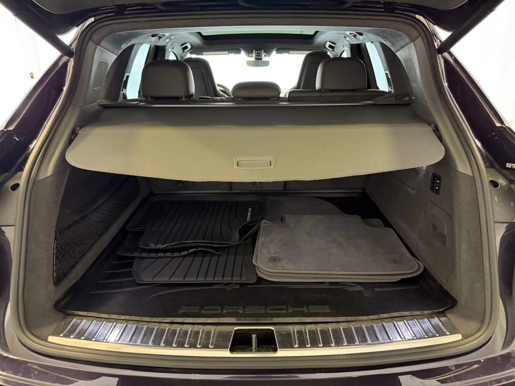 Certified 2019 Porsche Cayenne Turbo AWD/4WD image 27