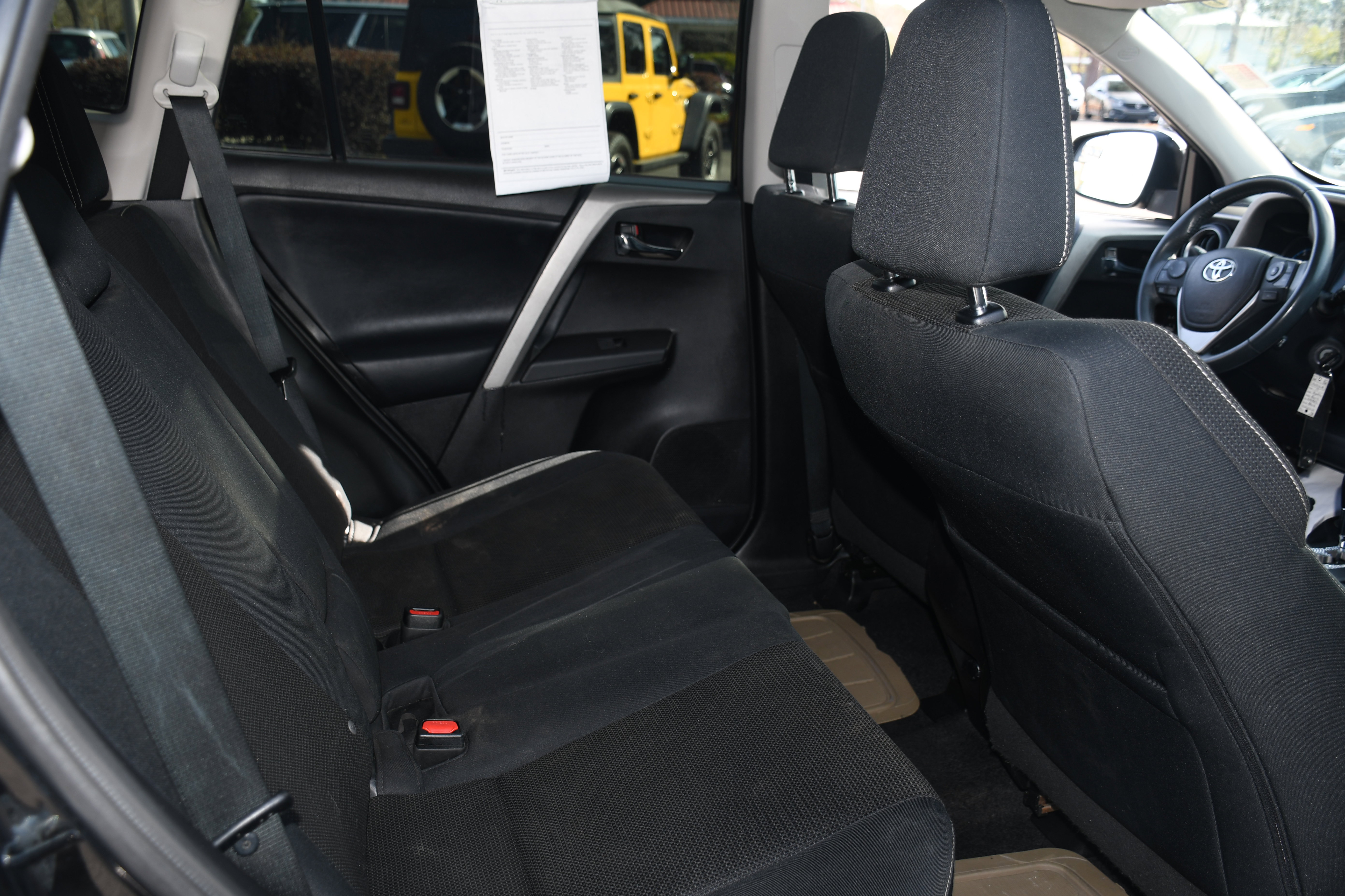 Used 2017 Toyota RAV4 XLE image 18