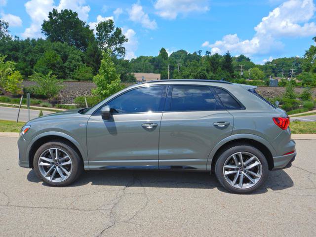 Used 2023 Audi Q3 2.0T Premium w/ Black Optic Sport Package AWD/4WD image 11
