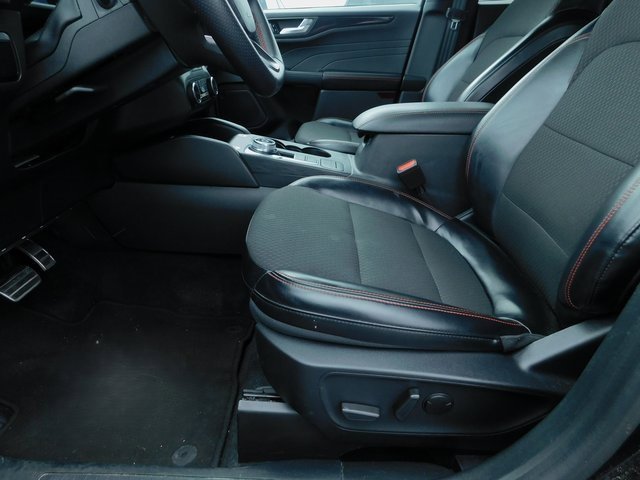 Used 2024 Ford Escape ST-Line image 24