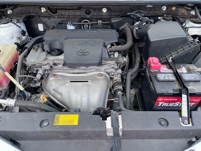 Used 2013 Toyota RAV4 LE image 6