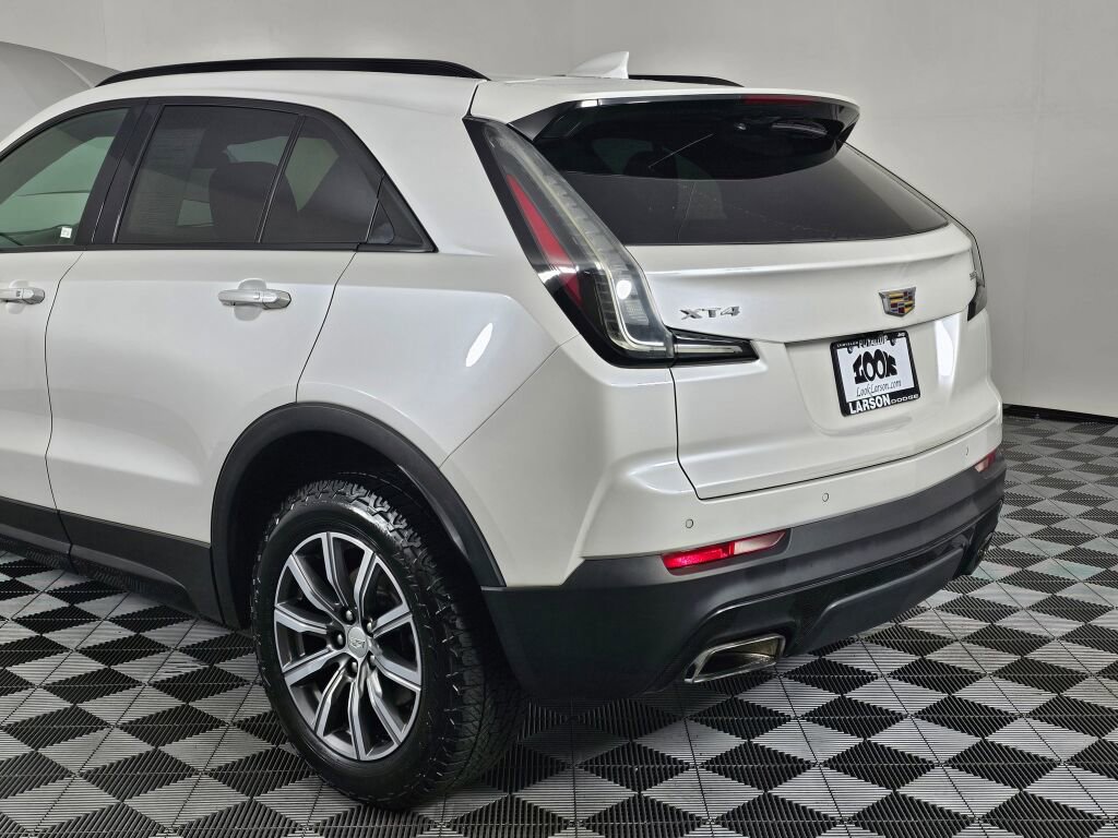 Used 2020 Cadillac XT4 Sport w/ Cold Weather Package image 13