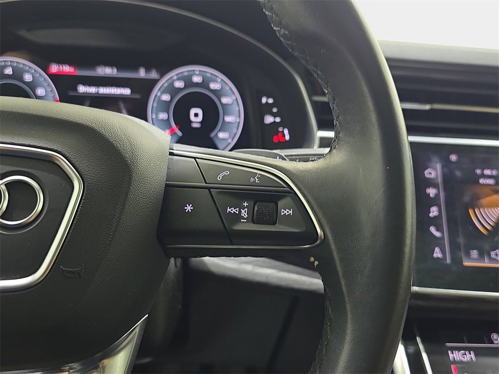 Used 2021 Audi Q7 3.0T Premium image 21