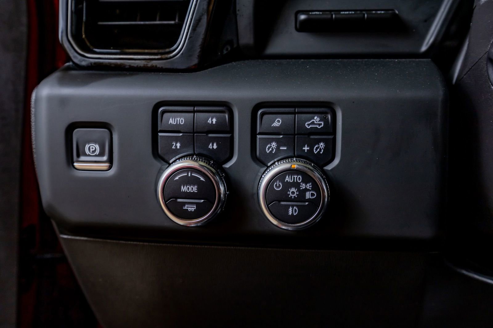 Used 2024 GMC Sierra 1500 AT4 w/ Technology Package AWD/4WD image 21