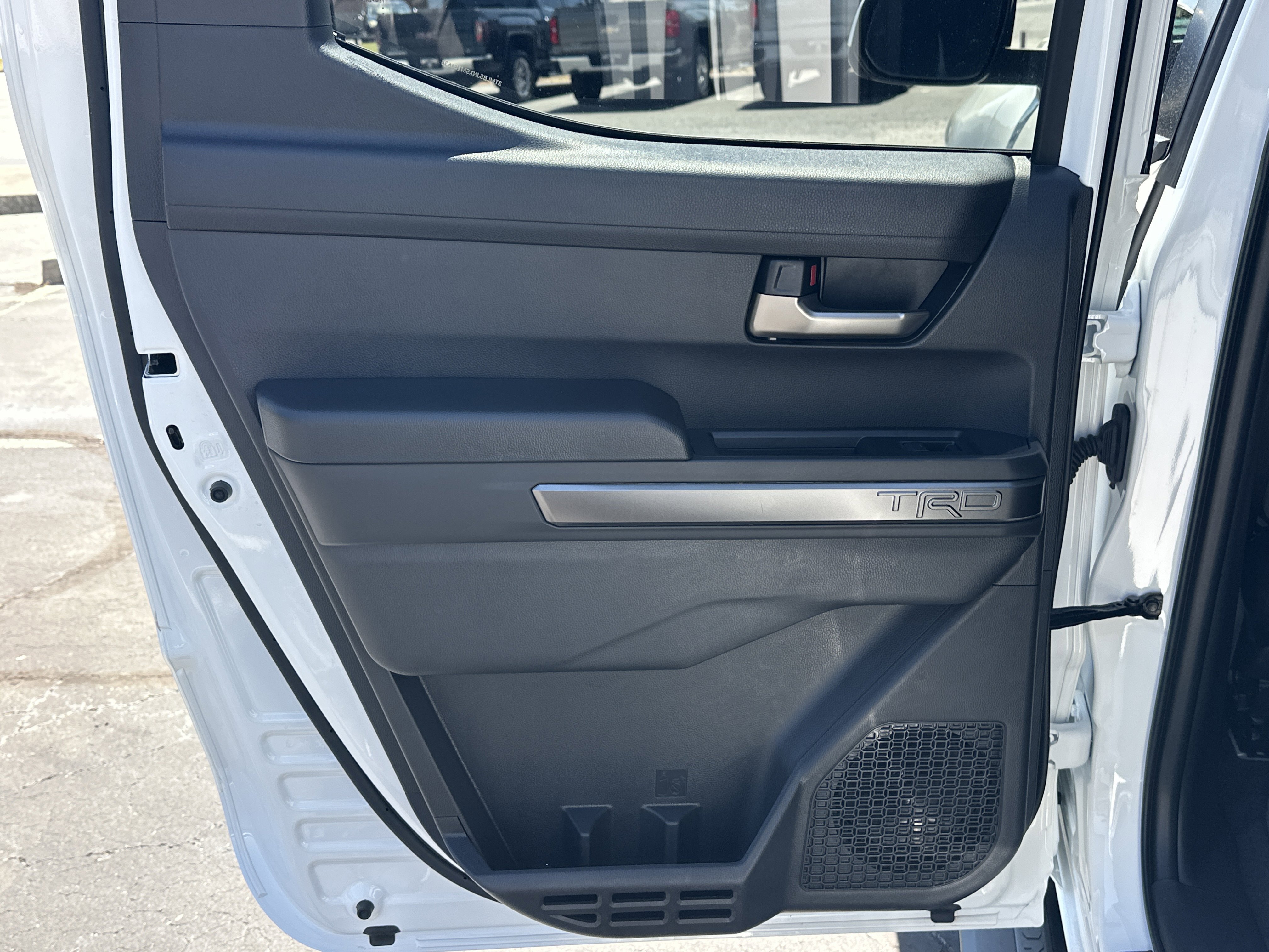 Used 2025 Toyota Tacoma TRD Sport AWD/4WD image 22