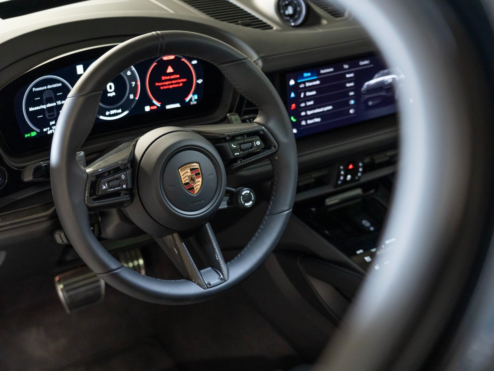 Used 2026 Porsche Cayenne GTS AWD/4WD image 14