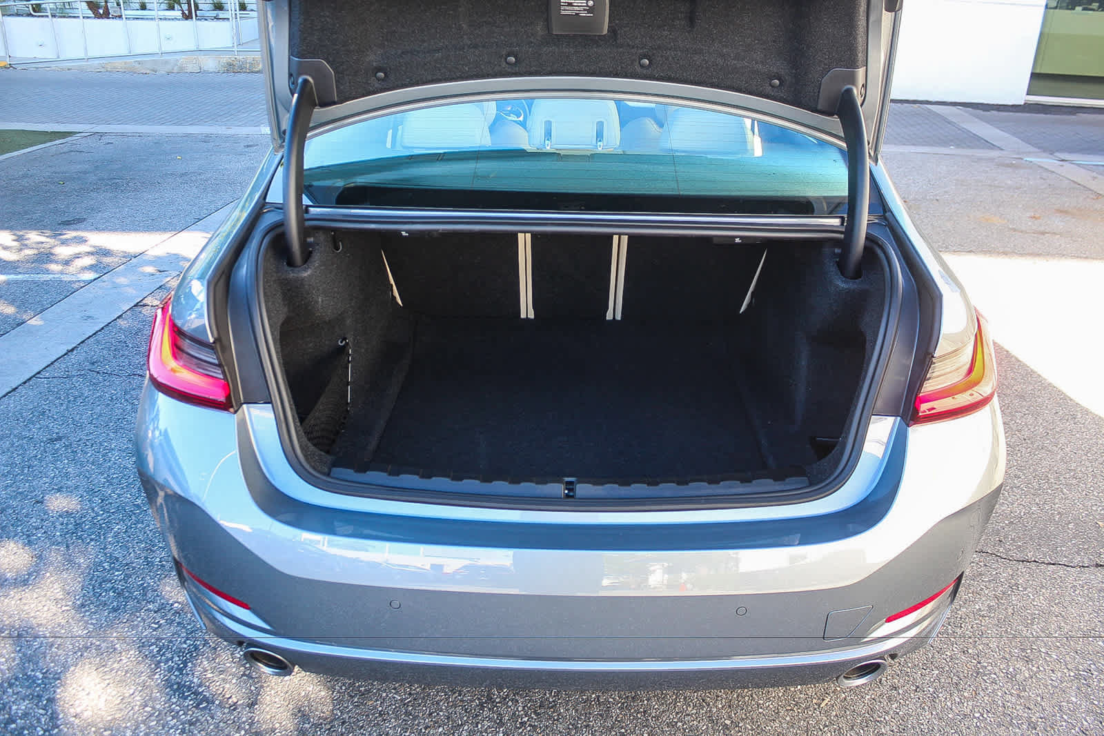 Used 2026 BMW 330i Sedan w/ Premium Package RWD image 26