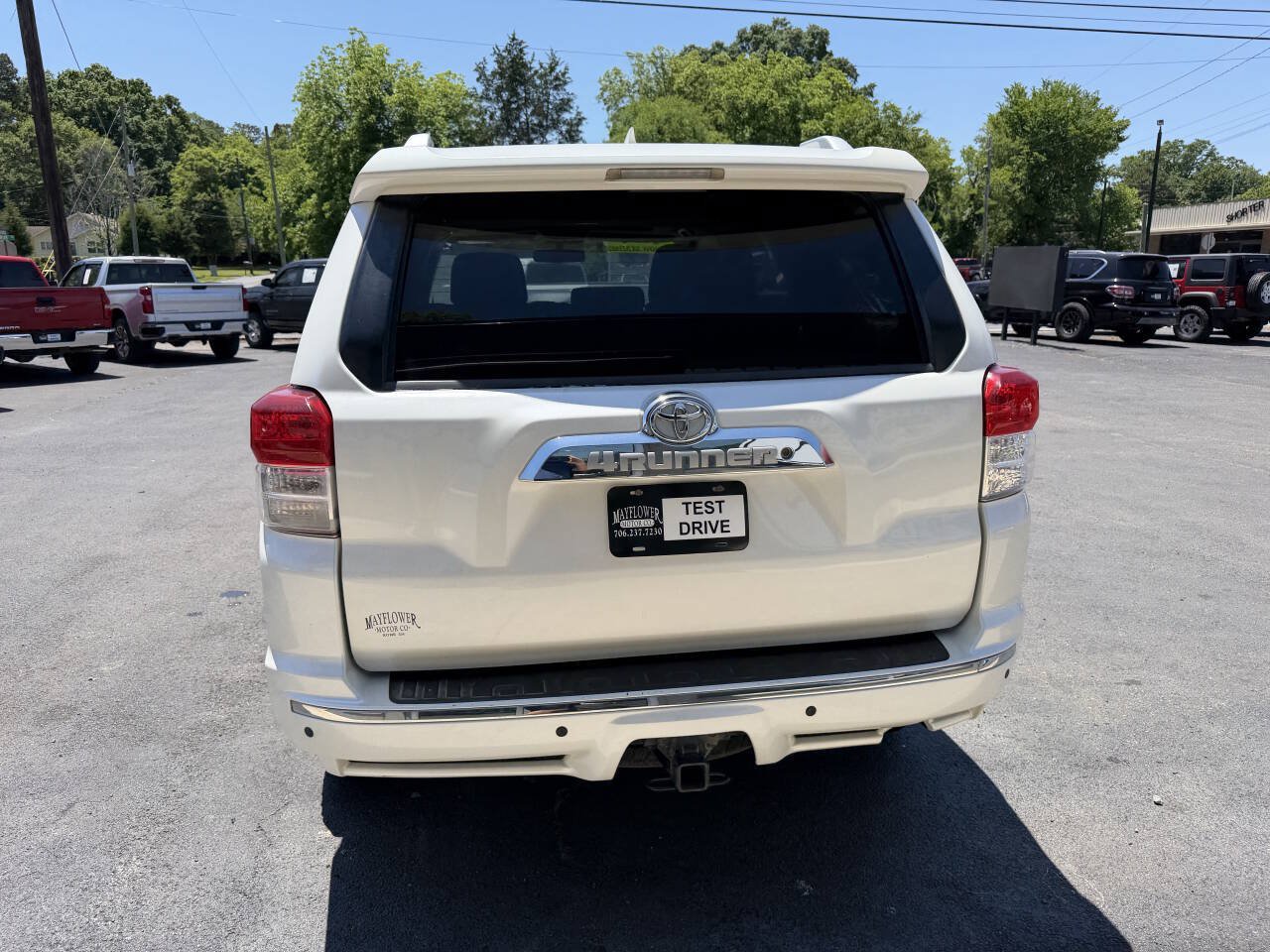 Used 2010 Toyota 4Runner SR5 AWD/4WD image 7