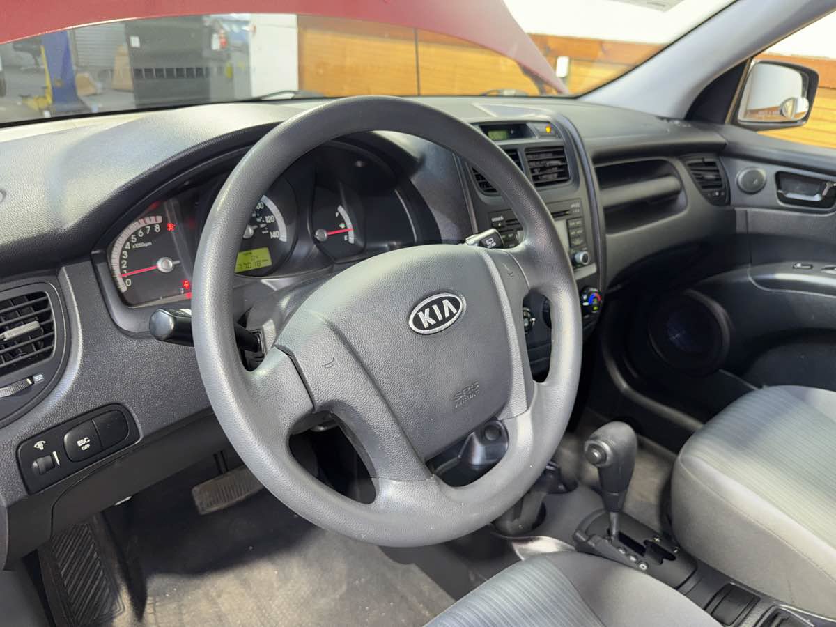 Used 2009 Kia Sportage LX FWD image 15