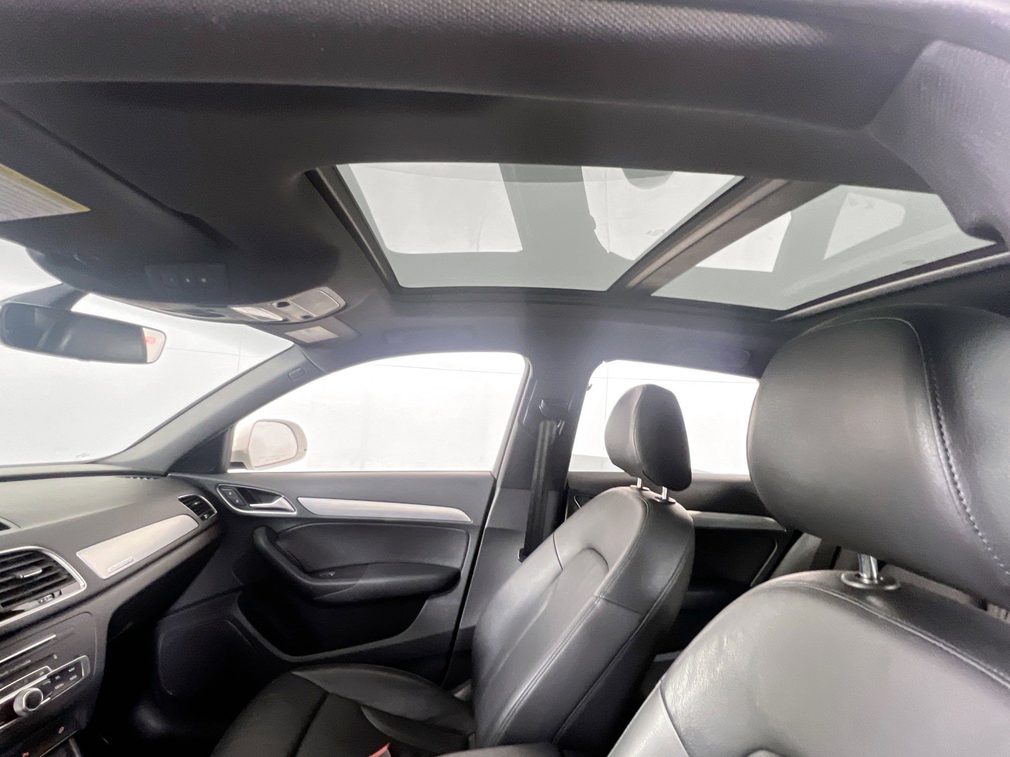 Used 2018 Audi Q3 2.0T Premium w/ Convenience Package image 21