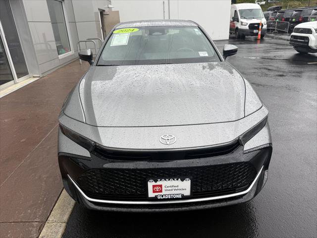 Certified 2024 Toyota Crown AWD/4WD image 11