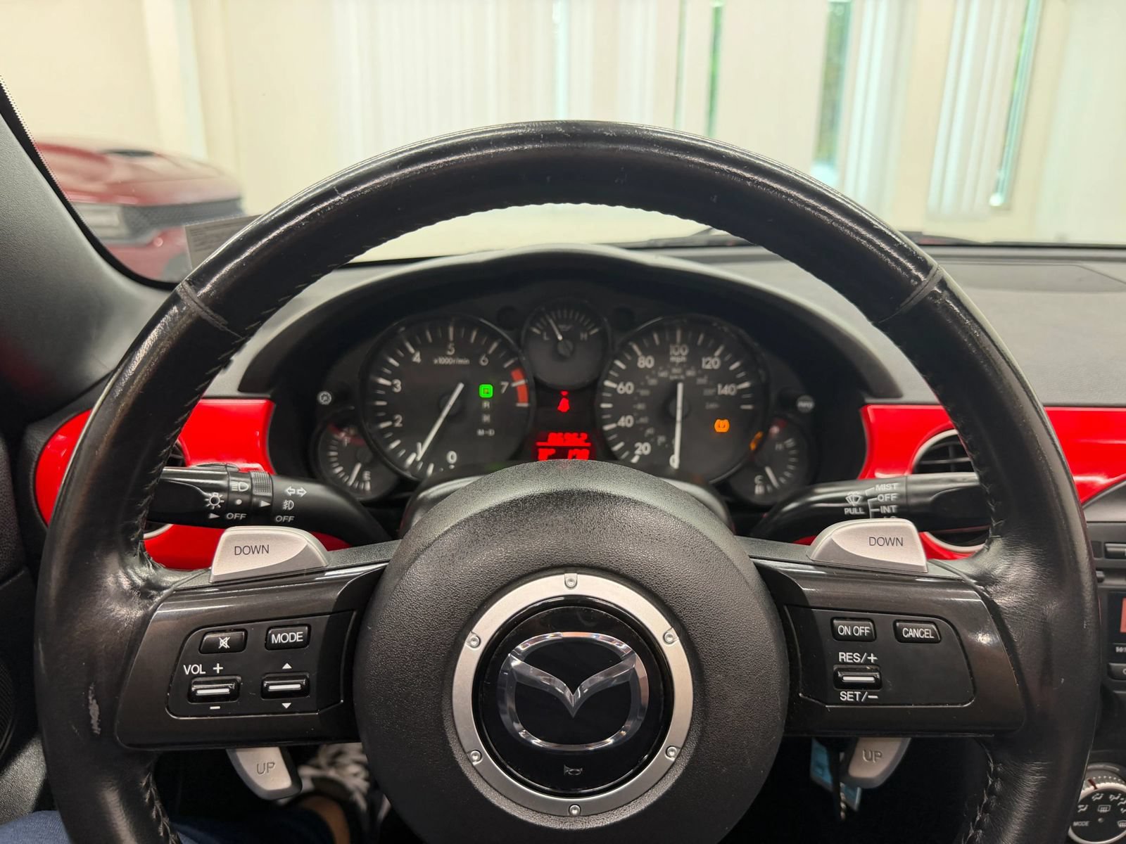 Used 2013 MAZDA MX-5 Miata Club RWD image 19