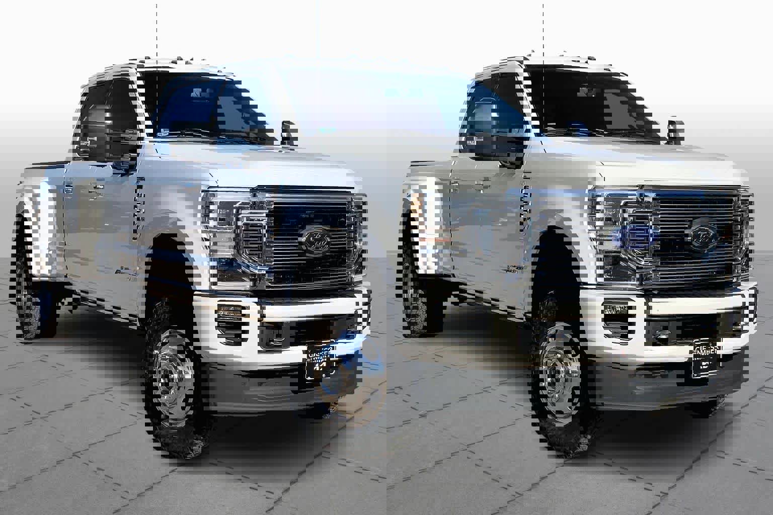 Used 2020 Ford F350 Platinum image 2