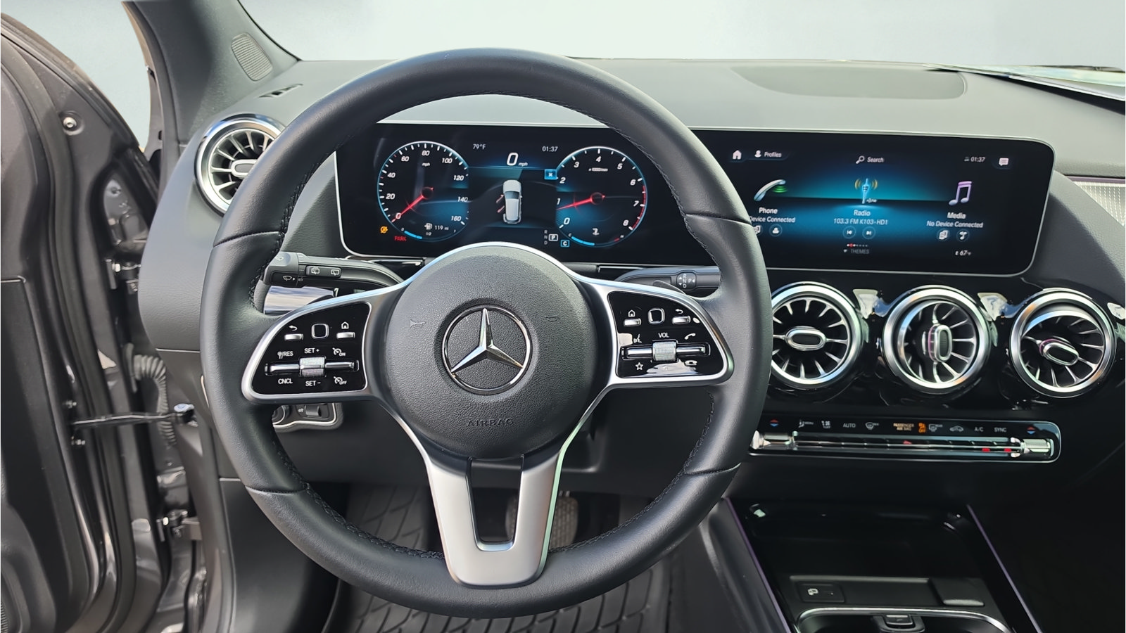 Used 2021 Mercedes-Benz GLA 250 4MATIC image 15