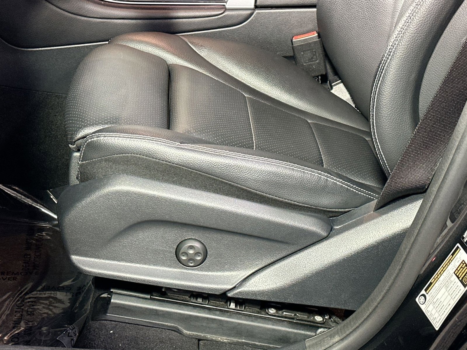 Used 2022 Mercedes-Benz GLC 300 4MATIC image 14